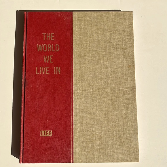 Vintage Life book The World We Live In